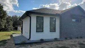 Aluminum Rain Gutters installed on a home in Florida.