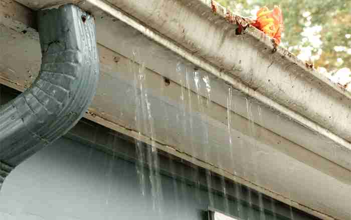 Rain Gutter Cleaning & Repair